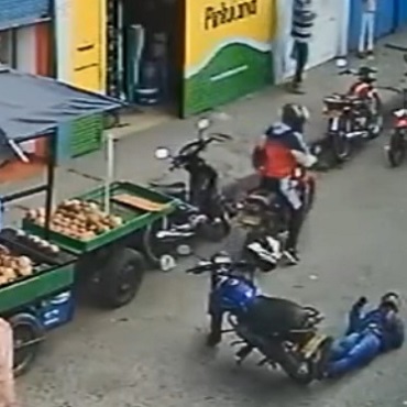 He Pushed The Wrong Girl: Scum Gets Headshot From Angry Father