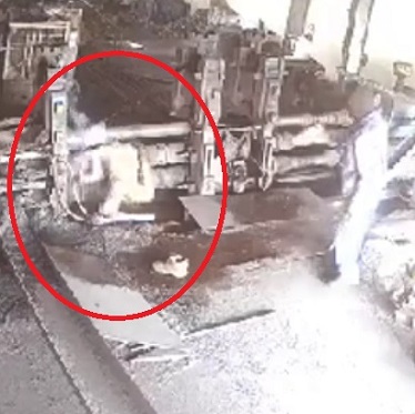 HOLY SHIT! Worker Killed In Brutal Work Accident