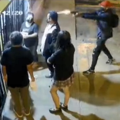  Only A Savage Makes Your Wife Watch You Die 