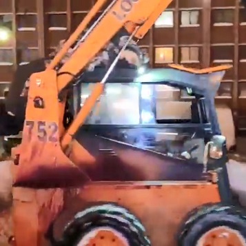 DAMN! Machine vs. Worker's Head