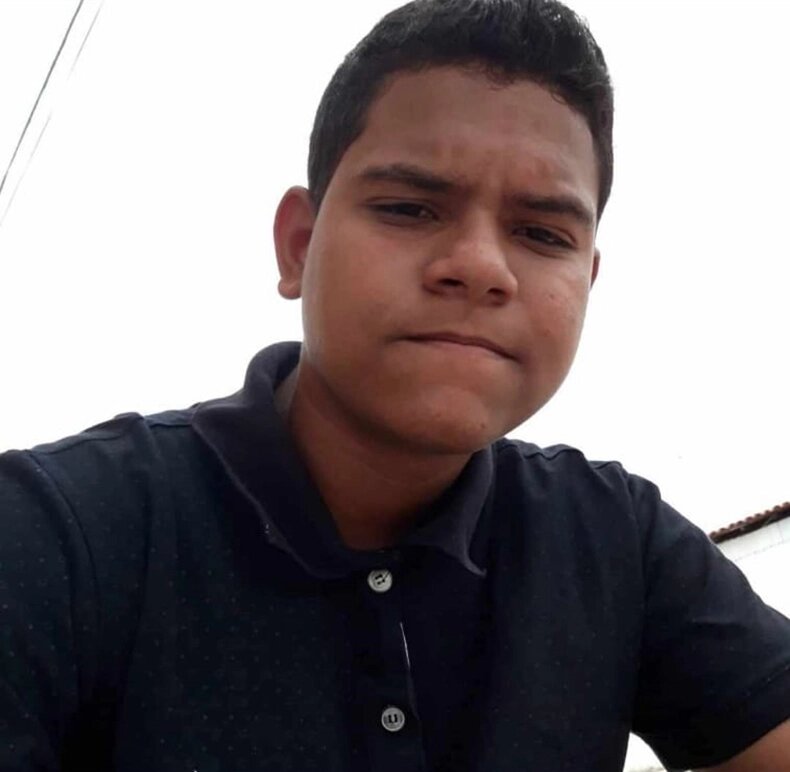 Damn, He Should Not Resist Armed Robbery