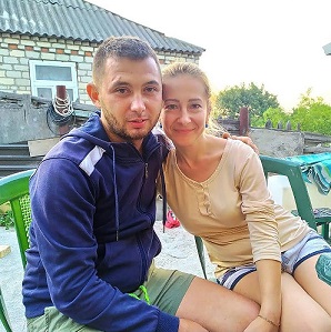 Russian Extreme Sports Motorcyclist Plunges Cliff to Death