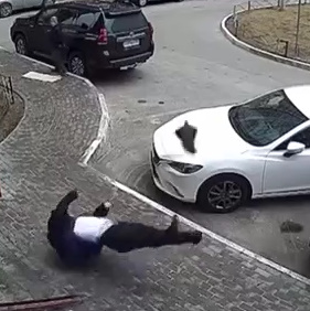 Russian Student Doesn't Believe In Gravity