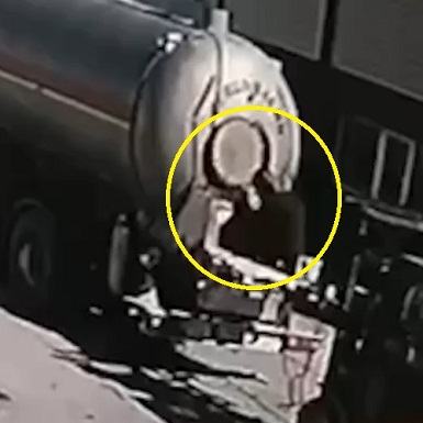 DAMN: A Welder Bursts Into Pieces as a Tanker Lid Explodes 