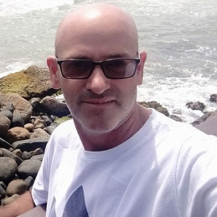 Shot Point Blank In the Head at a Gas Station