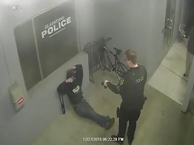 Cops capture would-be bike thief outside police station