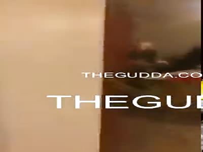 Dude Pieces Up And Knocks Out 2 Dudes For Stealing Off Him!