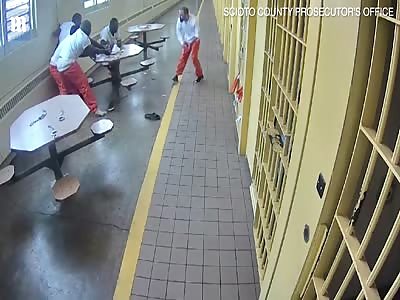 Ohio inmate brutally knife attacks four handcuff men