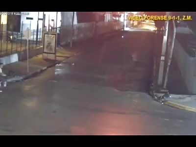 2 Robbers trying to rob motorists get killed.