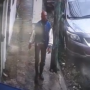 Thief Gets Instant Karma