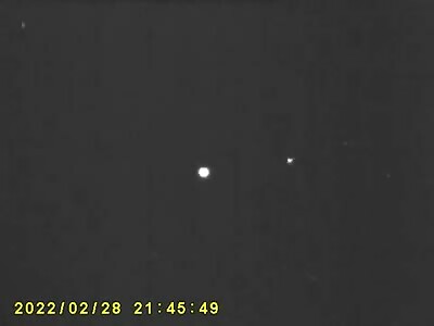 UFO Flying over some shit city