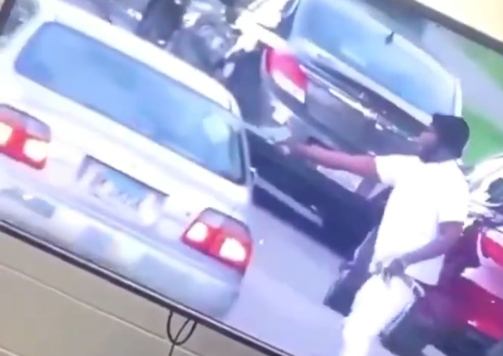 Daylight Shooting in Traffic