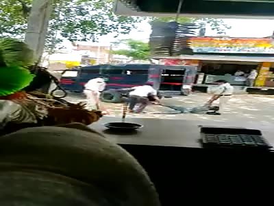 Dude Takes a Beating For Not Wearing Mask