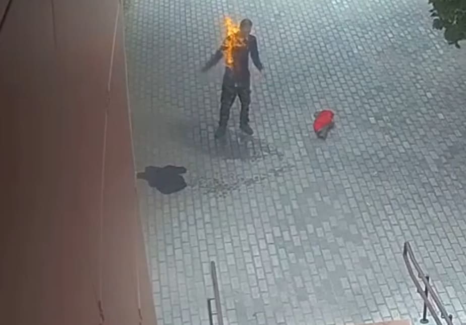 Mental Man Sets Himself Ablaze in Protest 