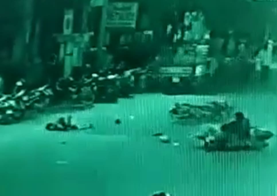 Brutal Collision of Bikers in India