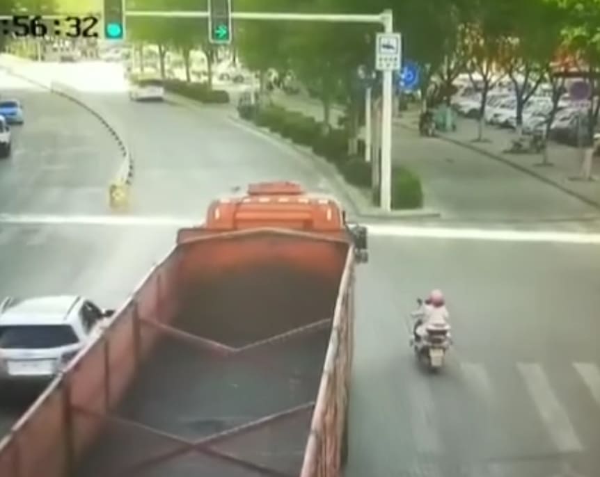 Blind Spot Leaves Woman Crushed