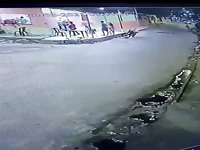 Man Unable to Escape Hitman Dressed As Delivery Driver