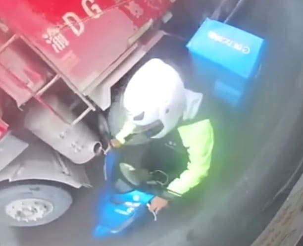 The Adventures Of A Food Delivery Driver 