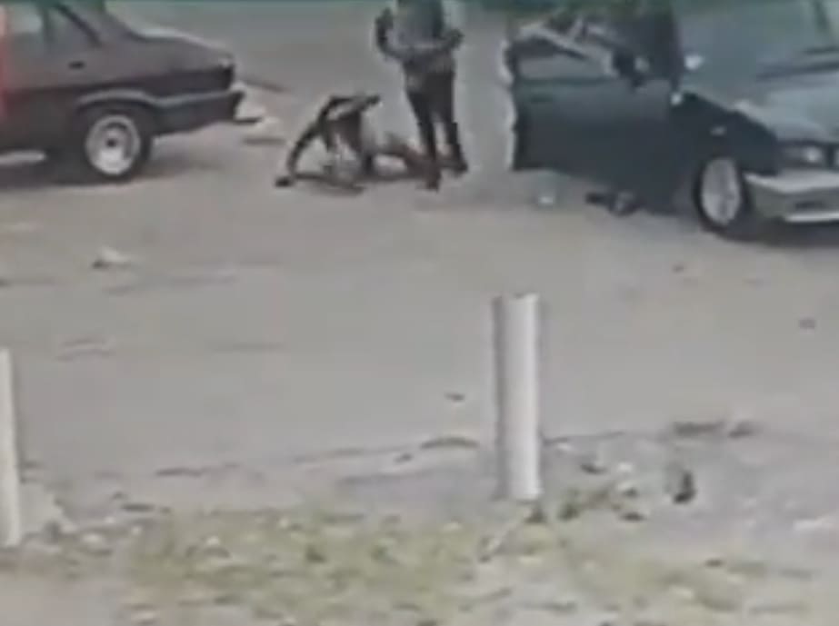 Man Murders Ex-Girlfriend With Shotgun