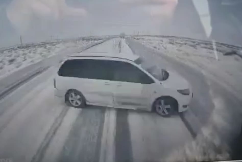 Van Full Wrecked By Truck (With Aftermath + Images)