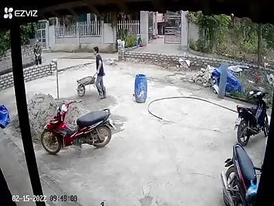 Man Shoots Neighbor From Second Floor Over Dispute