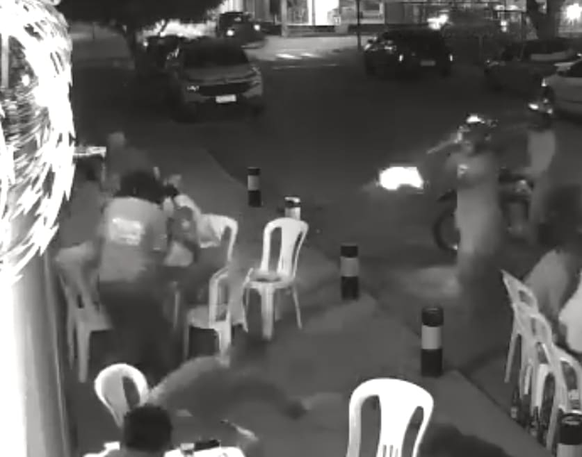 Man Gunned Down Outside Bar