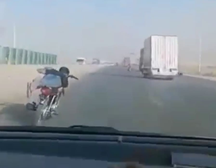 Showoff Meets His Fucking Maker