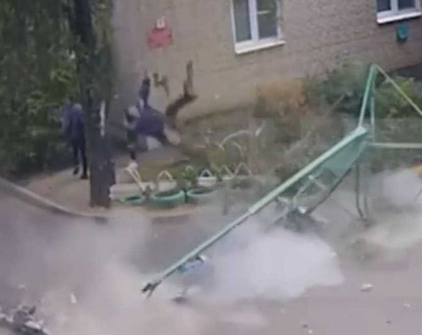 Repair Worker Suffers Fatal Fall From Lift