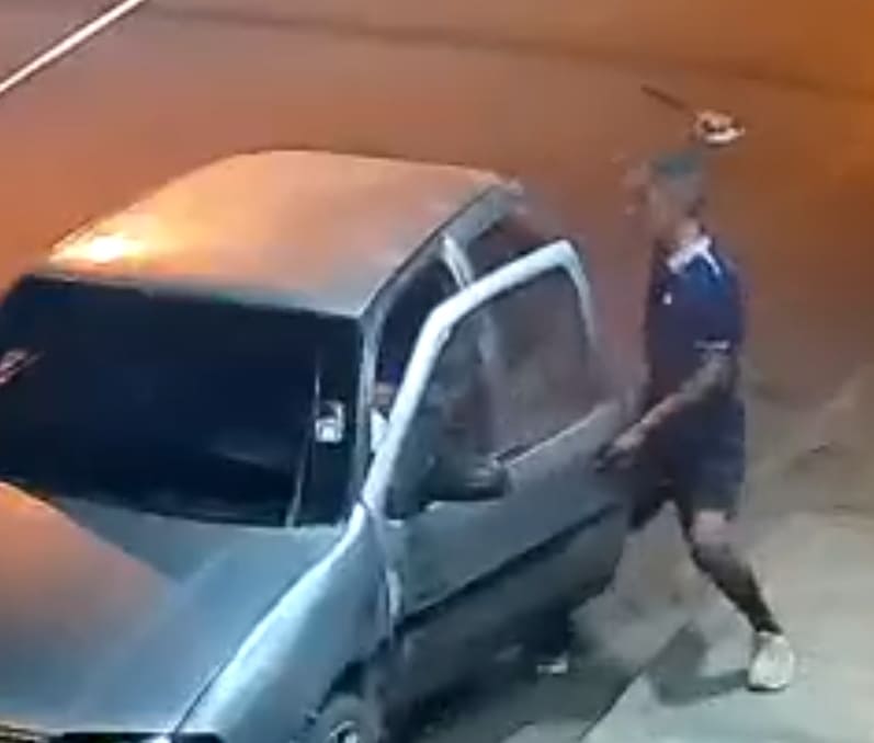 Victim Brutally Stabbed During Cell Phone Robbery