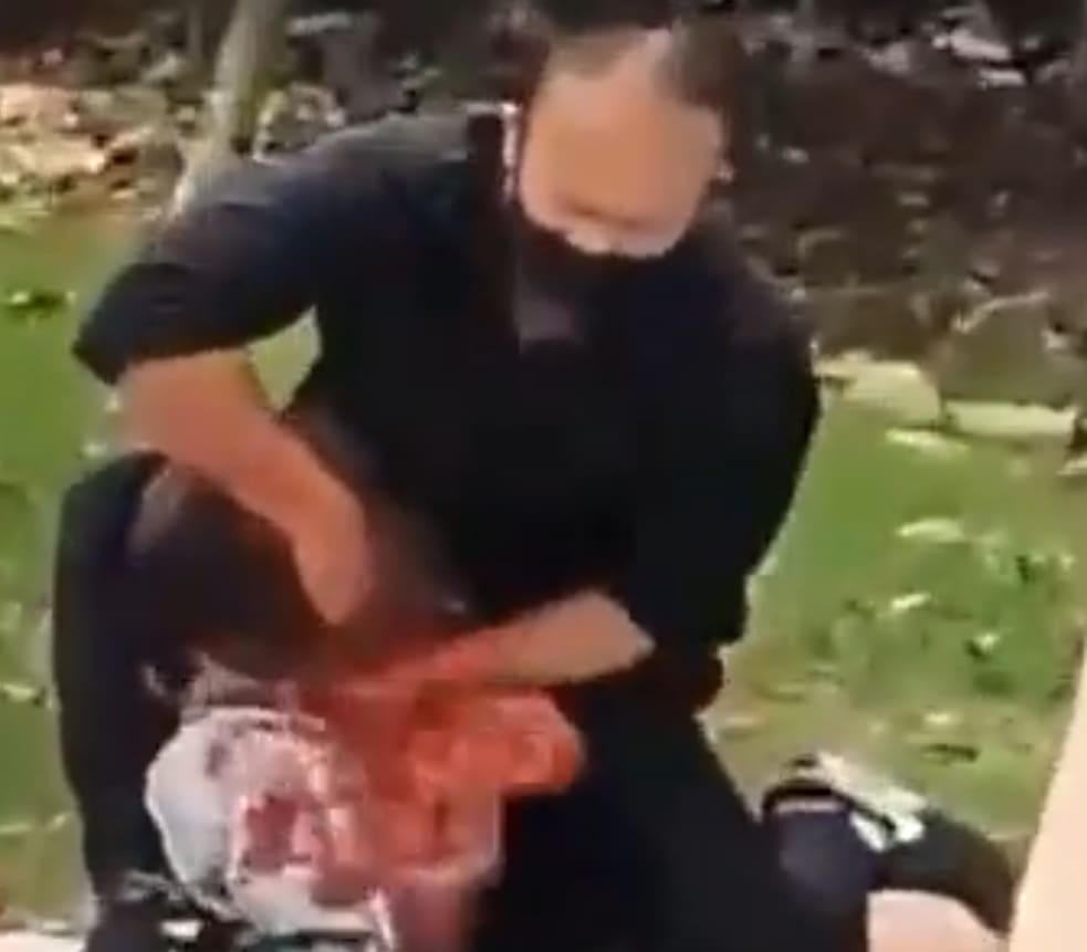 Crowd Watches Helplessly As Woman Is Slaughtered (Full) 