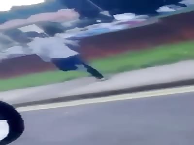  Moron Jumped out in Front of a Moving Vehicle to Commit Suicide