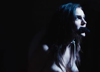 Madeline Brewer from HandMaid's Tale,naked in Cam