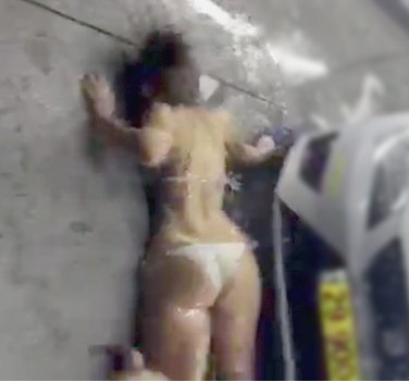 15 PEOPLE DEFINITELY HAVING A SHITTIER DAY THAN YOU