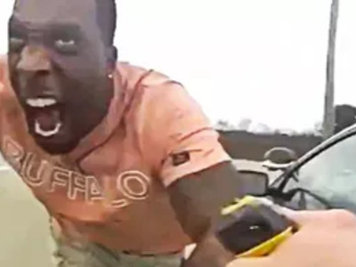 Black Guy Doing Black Guy vs. Police Things