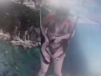 A girl parasailing panicked and took off her safety equipment