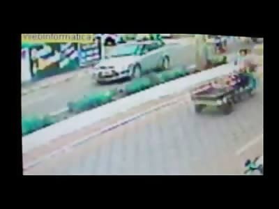 Watch The Horrific Moment a kid Not Knowing how to Ride a Motorcycle Get Crushed Underneath Wheels of Huge Truck