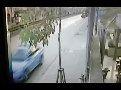 Motorcycle Gets Sideswiped in Brutal and Fatal Slip and Slide Accident