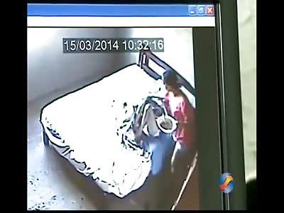 Disgusting Video shows Female Caretaker Force Elderly Woman to Smell her Fingers after Putting Them Down her Pants 