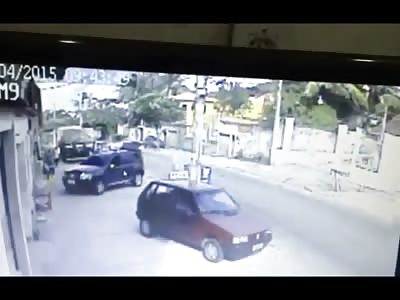 Off Duty Cop Reacts to Robbery and is Shot Dead in the Street 