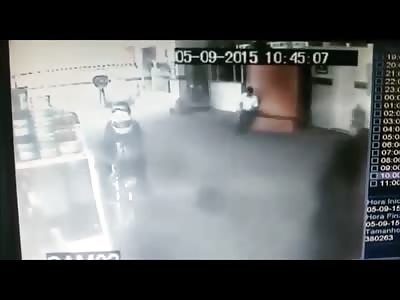 Murder Caught on CCTV: Gas Station Employee Reacts and is Shot Dead by Thug