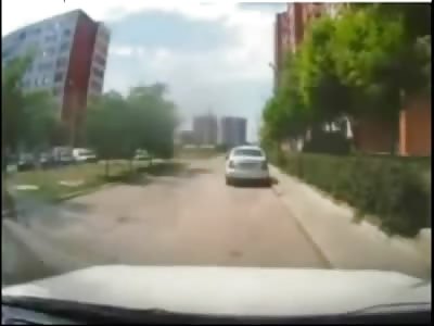 Worlds Most Idiotic Mom almost leads her Daughter to her Death 