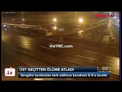 Lovesick Man Jumps to his Death from Highway Overpass