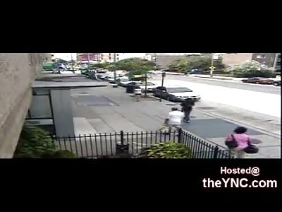 Good Samaritan calling the Cops gets Knocked Out by a Guy beating his Girlfriend