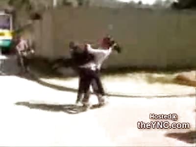 Mass Girl Fight turns into a Hair Pulling Dragfest 