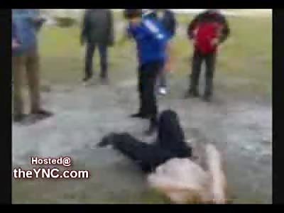 Awesome Spin Kick leads to a Brutal Beating