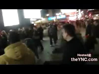 Older Man Jumped by Young Teens in the Middle of NYC Subway Station