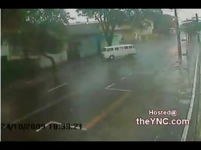 Biker Dies After Crashing into Oblivious Lady Driving a Van