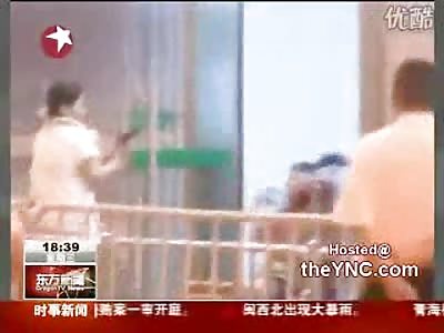 Female Undercover Police Officer in China Shoots Hostage Taker Point Blank with Handgun