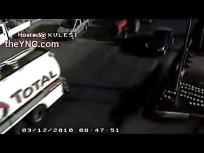 Man learns the Quick how to Outrun a Truck