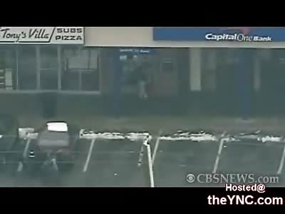 Hostage Taker slips on Ice and is Shot by Police